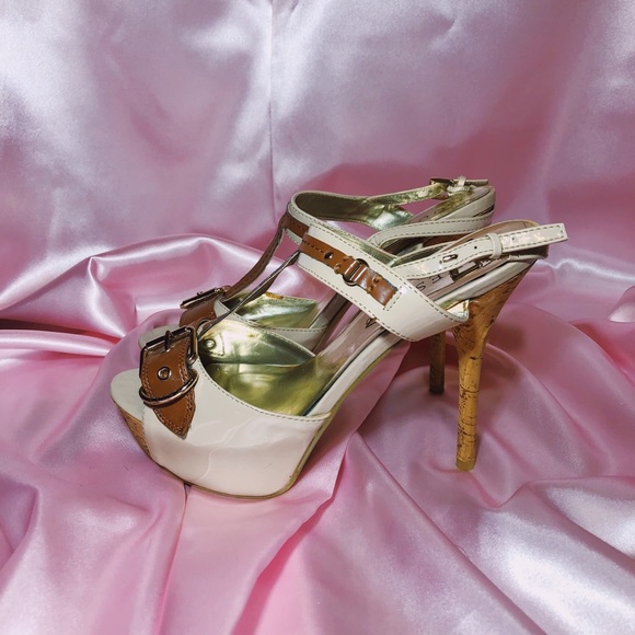Guess buckle heels - Picture 2 of 2